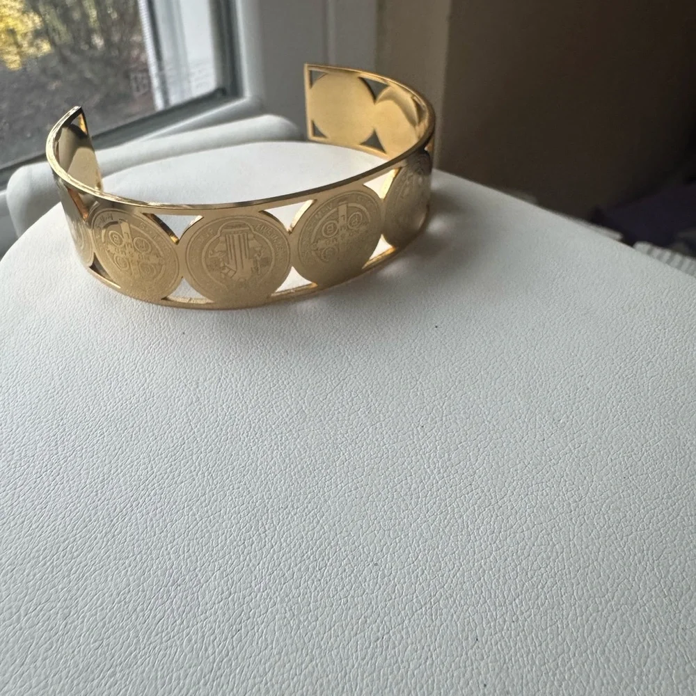 Chic Gold Coin Cuff Bracelet - Picture 9 of 14
